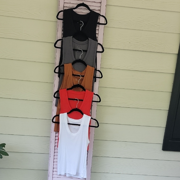 💗 a new day Women's Sleeveless Tank Tops - Black, Gray, Brown, Red, White M/L - Picture 2 of 8